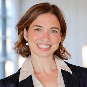 Portrait of Dr. Leslie Lamberson.