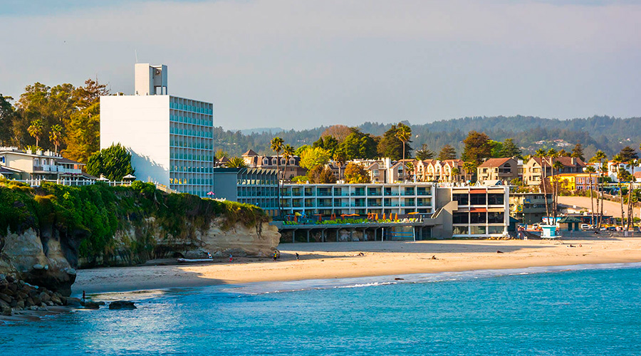 Dream Inn, bay view.