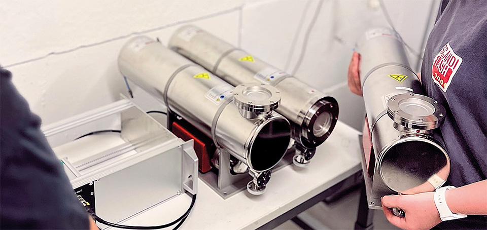 Scandiflash UPS-IP Series vacuum protection for Flash X-ray systems with Scandiflash Flash X-ray tubes.